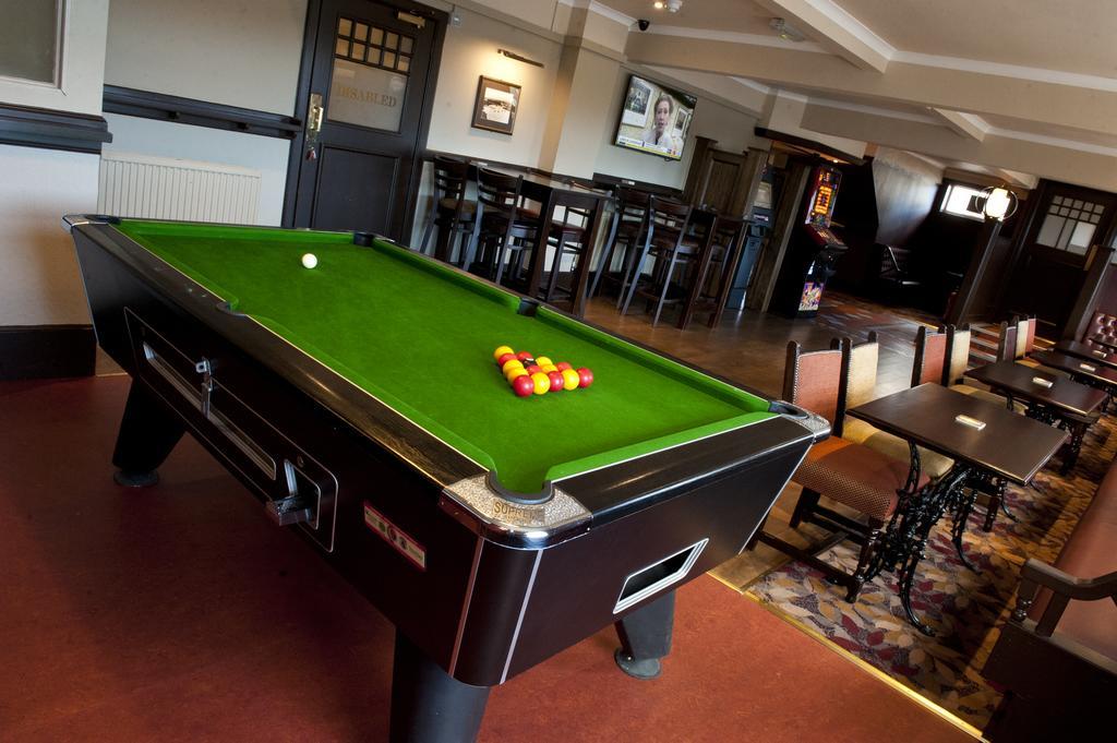 The Crown Inn Stornoway (Isle of Lewis) Exterior foto